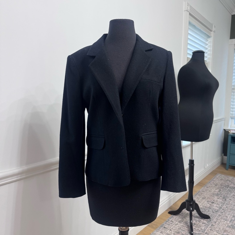 100% Pure Wool Women's blazer